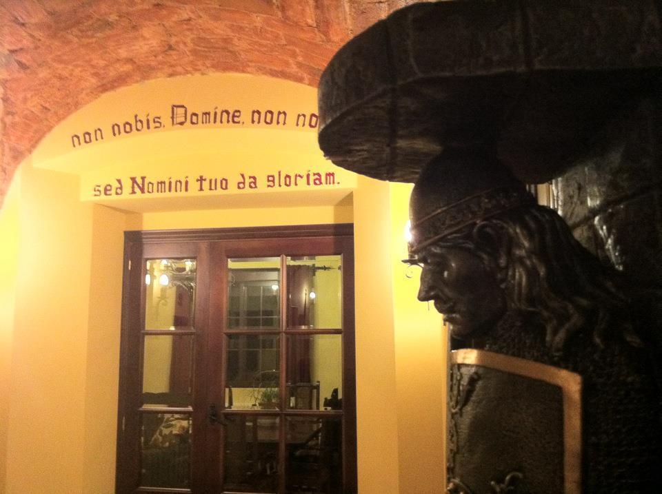 La Casa De Los Templarios Puebla de Alcocer Bagian luar foto